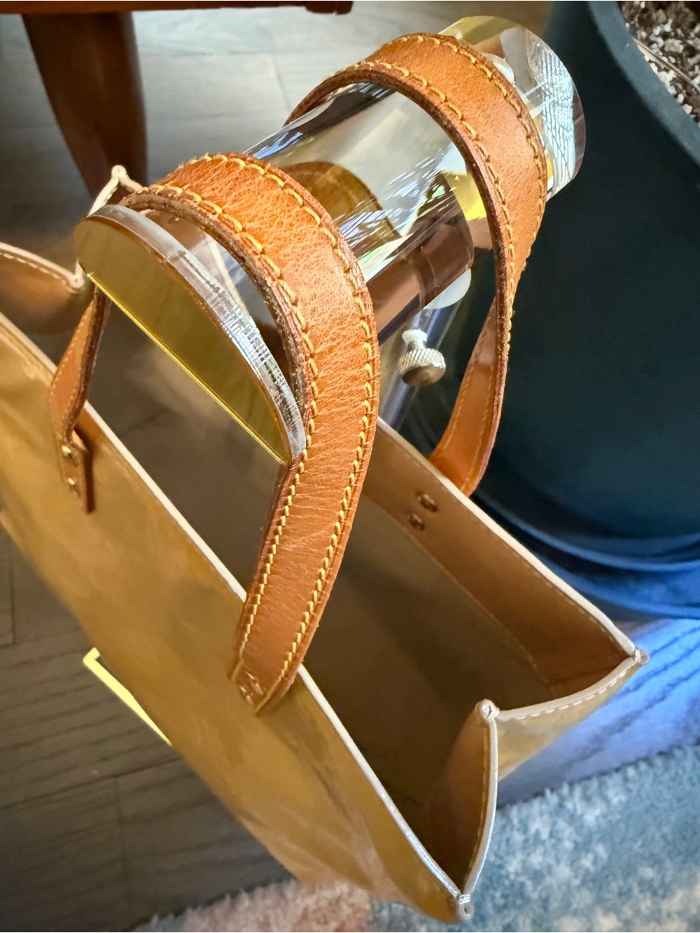 Louis Vuitton Yellow Patent Leather Vernis Monogram Reade PM Tote w/ COA - Picture 7 of 12